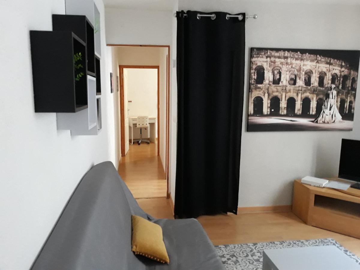 5 Minutes Des Arenes, Parking Gratuit, 6 Couchages Nîmes Eksteriør bilde