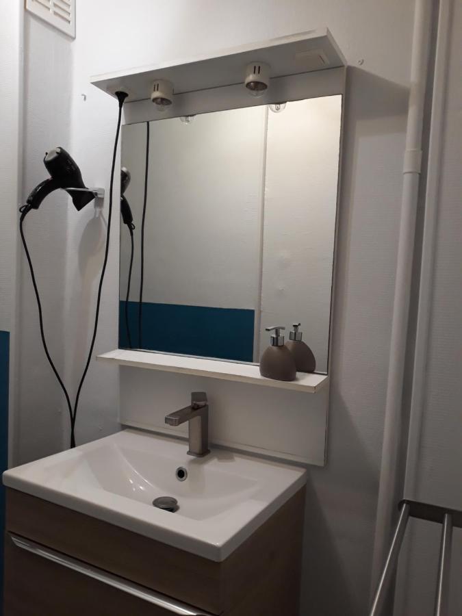5 Minutes Des Arenes, Parking Gratuit, 6 Couchages Nîmes Eksteriør bilde