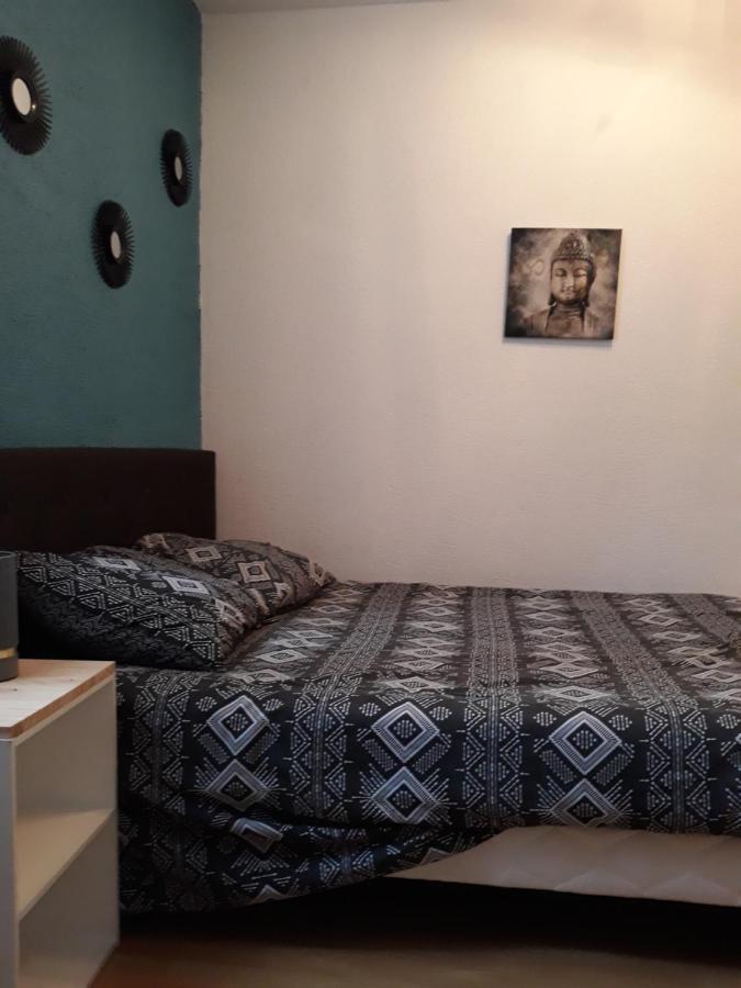 5 Minutes Des Arenes, Parking Gratuit, 6 Couchages Nîmes Eksteriør bilde