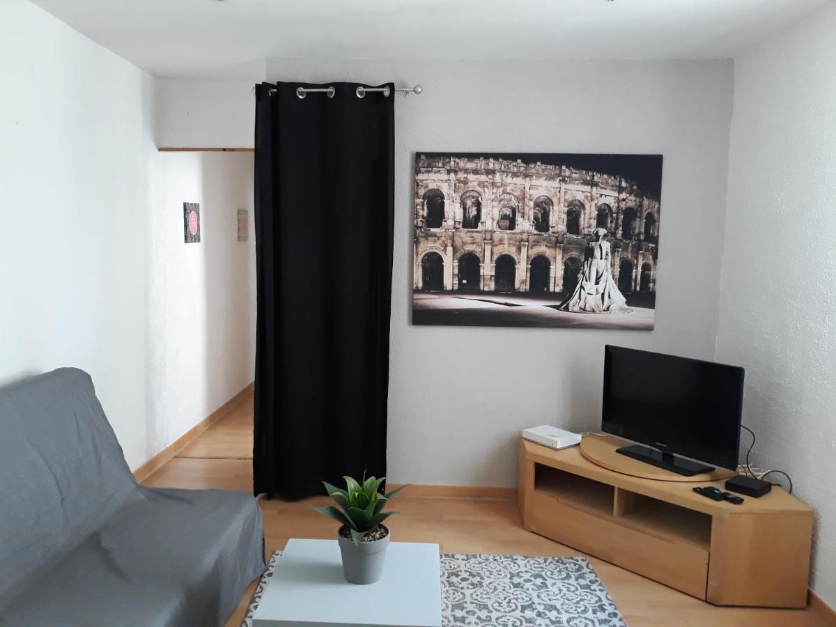 5 Minutes Des Arenes, Parking Gratuit, 6 Couchages Nîmes Eksteriør bilde